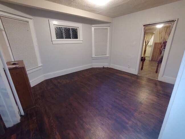 Comedor del primer piso - 620 Deacon St