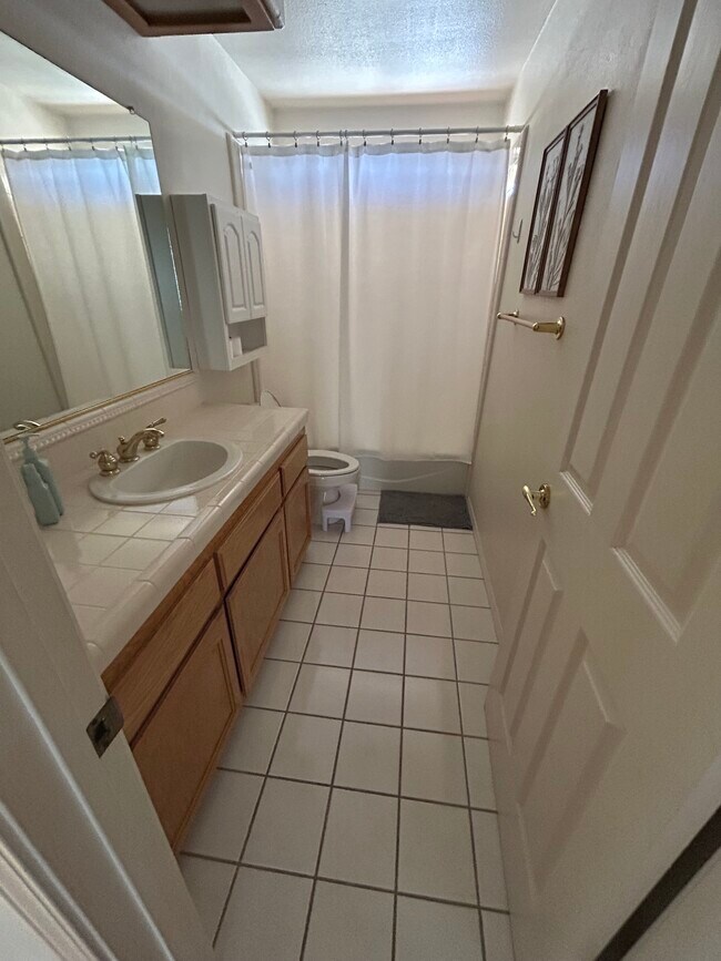 Foto del edificio - 1465 Oak Knoll Rd