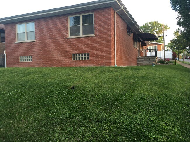 Foto del edificio - 3700 January Ave