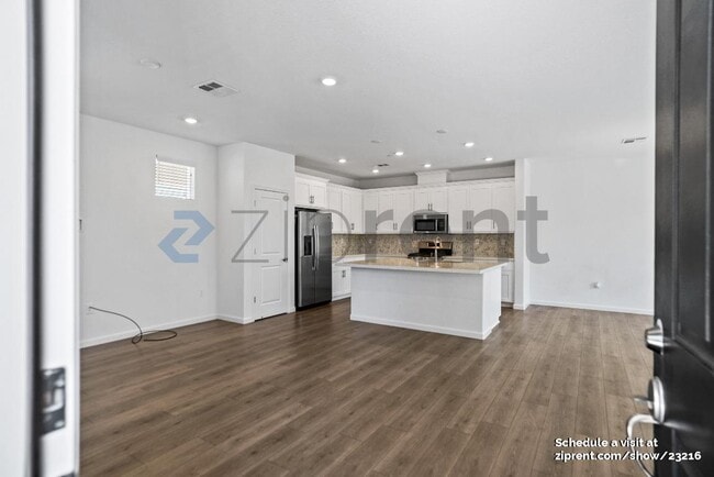 Foto del edificio - 30 Cypress Ct