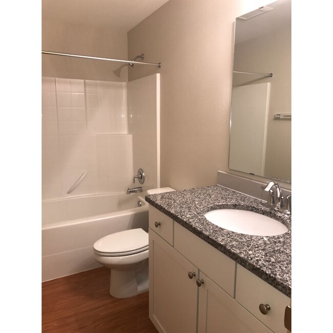 Foto del edificio - 1223 E Harrison St