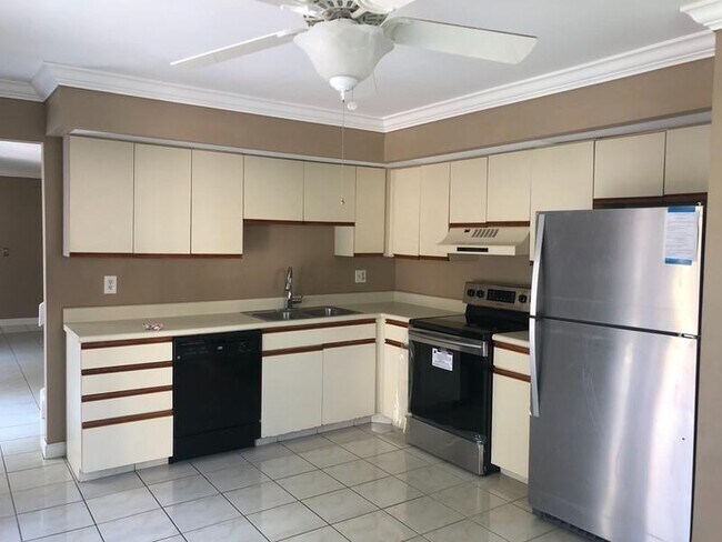 Foto del edificio - 356 Prestwick Cir