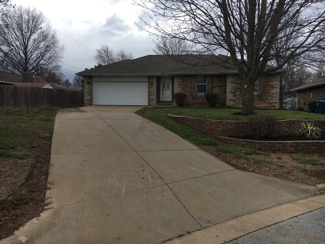 Foto principal - 601 Cypress Ave