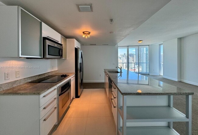 Foto del edificio - 185 SW 7th St