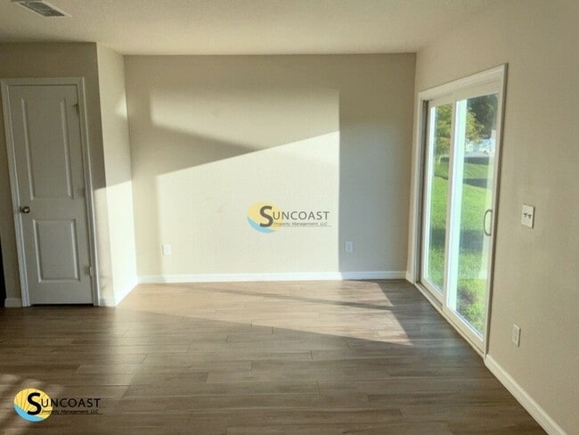 Foto del edificio - 6541 Sweetbay Ln