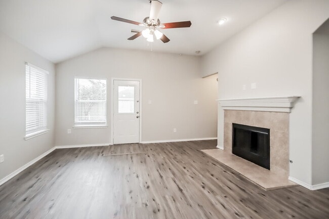 Foto del edificio - 1919 Treasure Mountain Dr