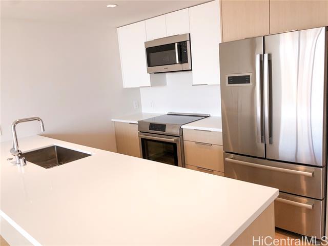 Building Photo - 1001 Queen St