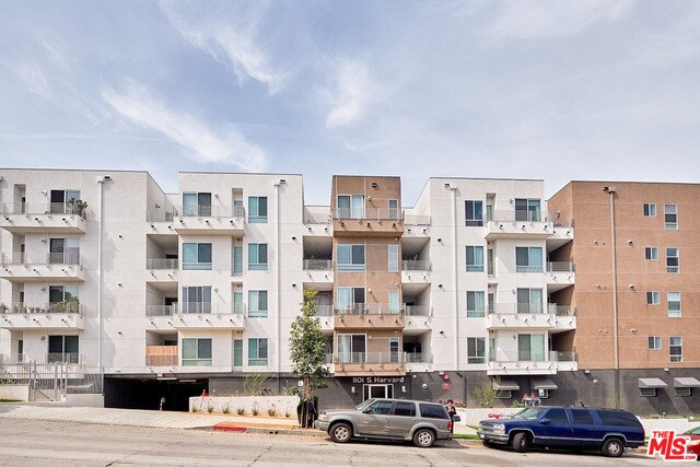 Foto del edificio - 1101 S Harvard Blvd
