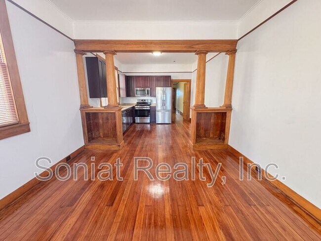 Photo - 2632 O'Reilly St Apartment