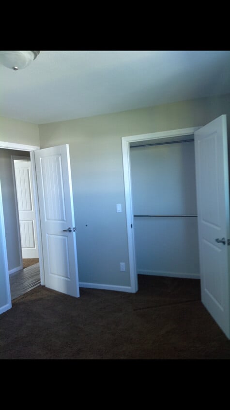 Foto principal - 6925 Baird Ave