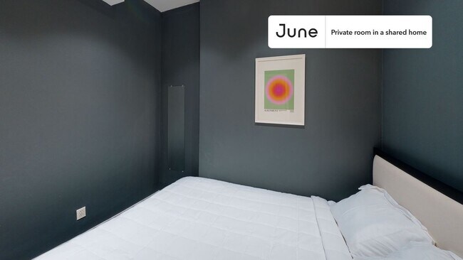 Foto del edificio - Room in Shared 2 bed/1 bath home