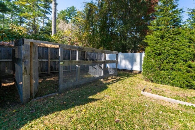 Building Photo - opportunity in South Carver!!