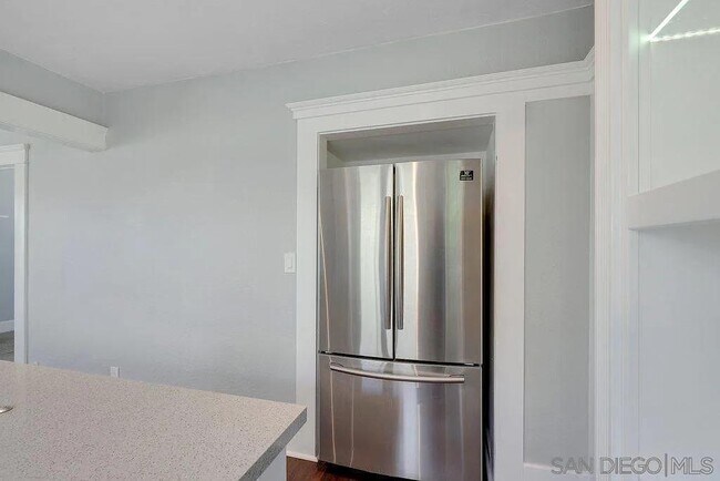 Foto del edificio - 1916 Monroe Ave