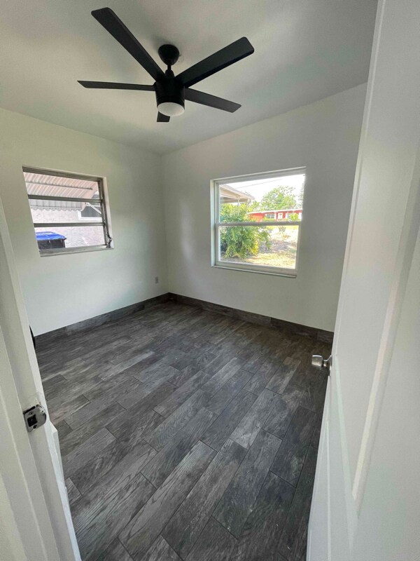 Building Photo - 6712 Nina Rosa Dr