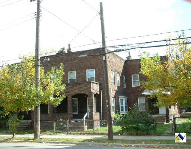 Primary Photo - 3851 E 71st St