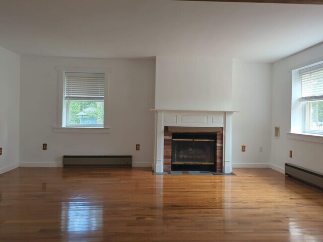 Building Photo - 285 Bromley Rd