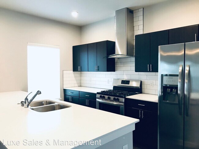 Building Photo - 3 br, 2.5 bath House - 17605 Hampton Park ...