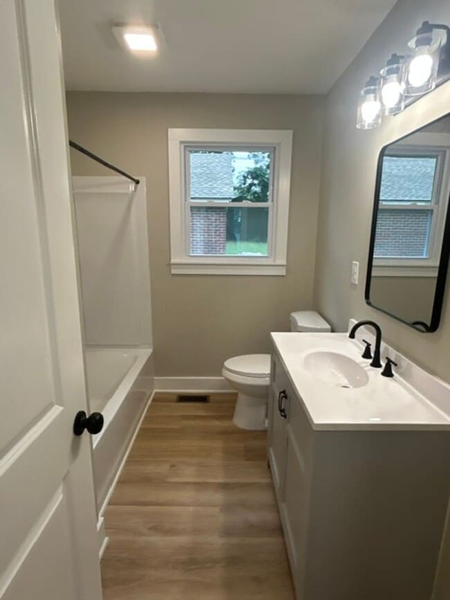 Building Photo - **Coming Soon**Completely Renovated Corner Lot Near Downtown Greenville