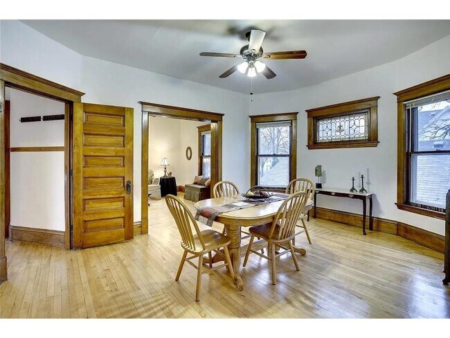 Foto del edificio - 2210 Polk St NE