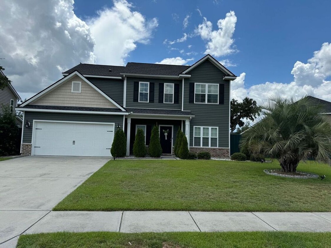 Primary Photo - 4 Bedroom 3 Bath located in Creekside!! Av...