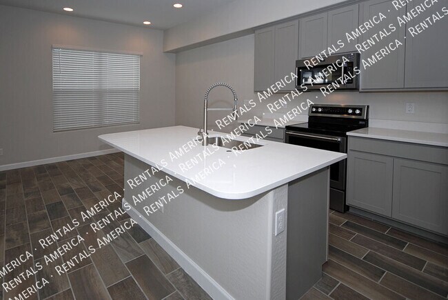 Foto del edificio - 3725 E Catalina Dr