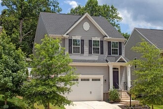 Building Photo - 4304 Sunset Dr