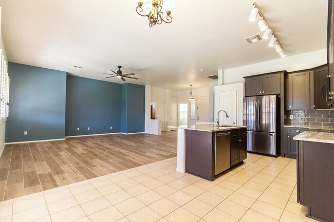 Foto del edificio - **NOW AVAILABLE** Gilbert 3 bed 2 bath Spa...