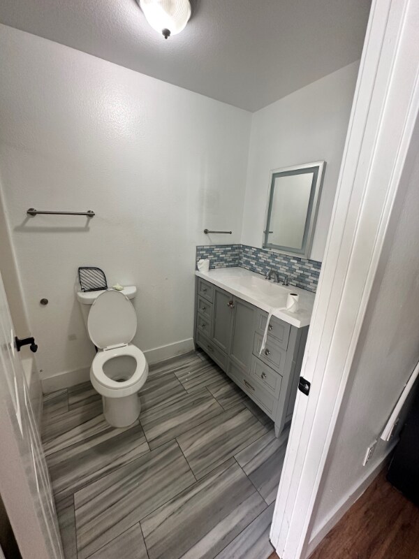 2036 E Knopf St Unit B, Compton, CA 90222 Room for Rent in Compton