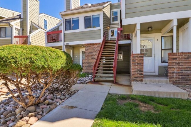 Building Photo - 972 S Dearborn Way