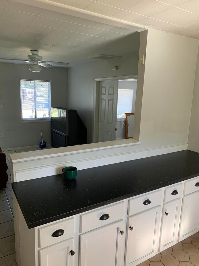 Building Photo - 4355 Coquina Ave