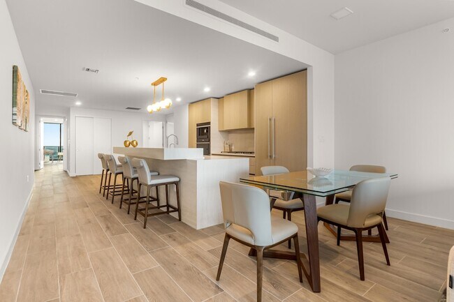 Foto del edificio - 900 N Ocean Blvd