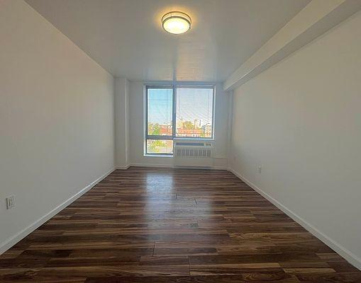 Foto del edificio - 1 bedroom in Bronx NY 10468