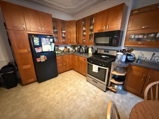 Photo - 1911 Jane St Apartment