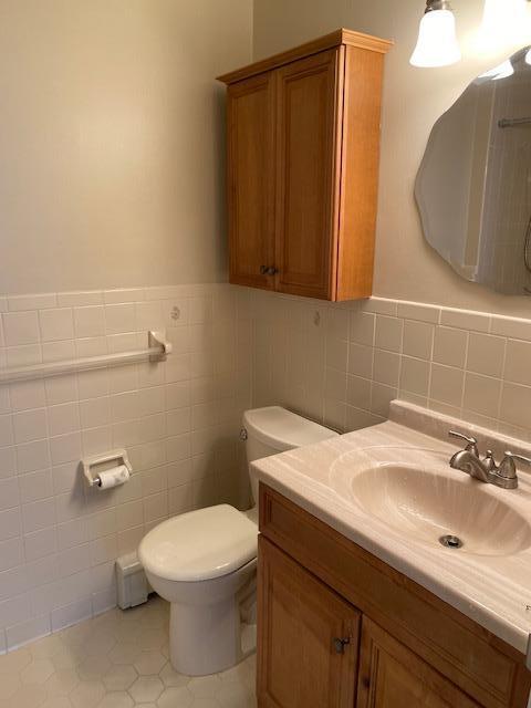 Building Photo - 12 Haiti Ct