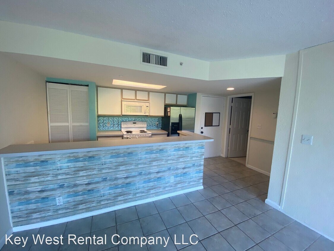Foto principal - 2 br, 2 bath House - 3675 Seaside Drive Un...