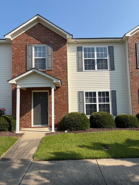 Foto principal - 4205 Dudleys Grant Dr