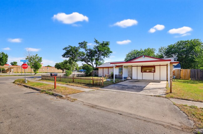 Foto del edificio - 6602 Spring Brook St