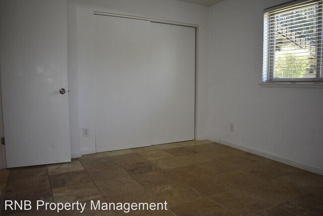 Building Photo - 2 br, 1 bath House - 104 Luna Grande Circl...