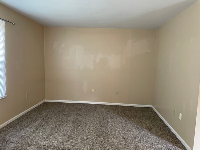 Building Photo - 1306 Black Forest Dr