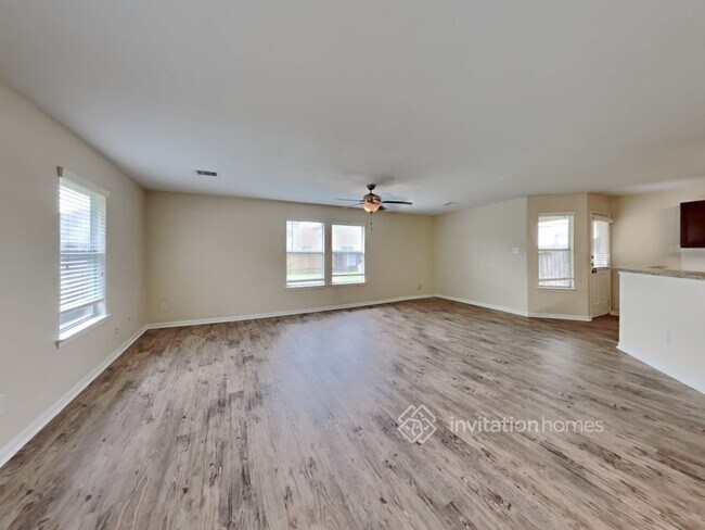 Foto del edificio - 8627 Chaletford Dr