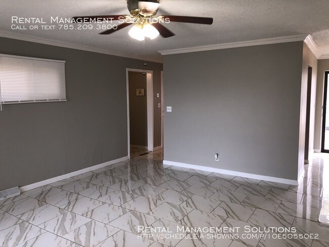 Building Photo - 7141 SW Glencrest Dr