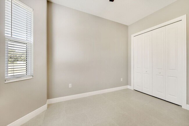 Foto del edificio - Your next home awaits!