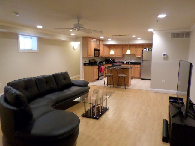 Foto del edificio - 1300 Taylor St NW