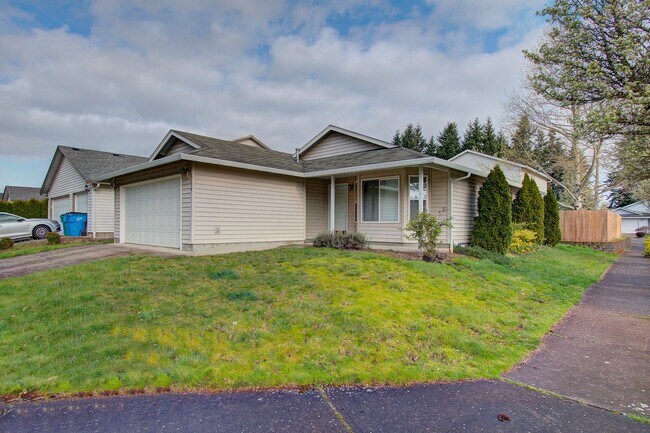 Building Photo - 192nd Area Single Level Home