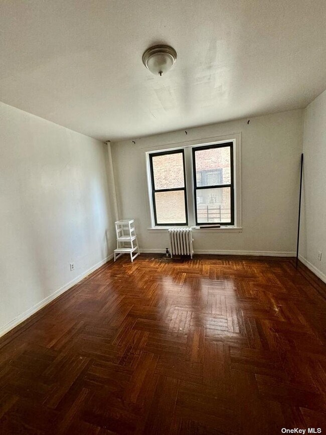 Foto del edificio - 101-33 108th St