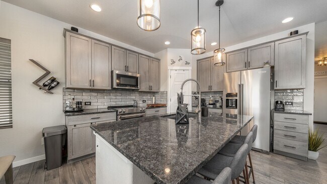 Foto del edificio - Four Bedroom Rancher in Greenways at Sand Creek