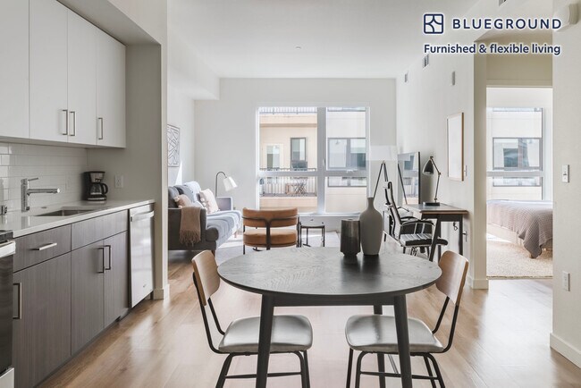 Foto del edificio - 22271 Foothill Blvd