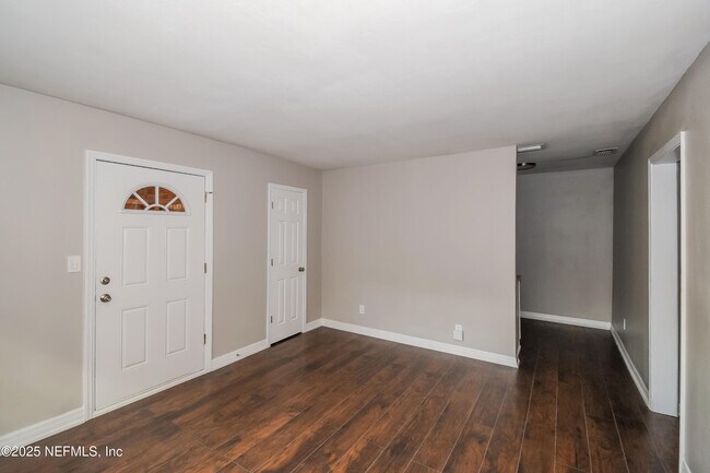 Foto del edificio - 4119 Sudbury Ave