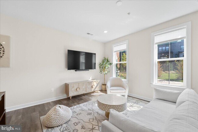 Foto del edificio - 12897 Sunrise Ridge Aly