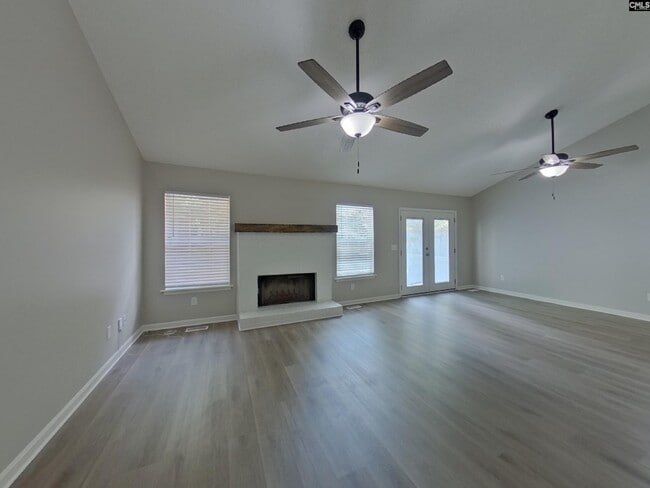Building Photo - 12 Red Cedar Dr